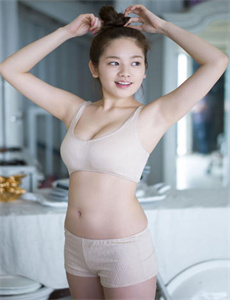 夜玩亲女裸睡的小妍全文阅读-老湿影院费看一分钟