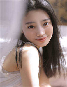 美女小便-电锯人第二部